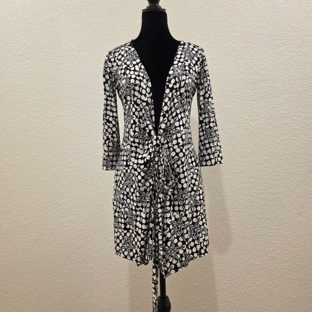 DIANE VON FURSTENBERG NEW JULIAN TWO Black White Polka Dot Wrap‎ Dress Size 4